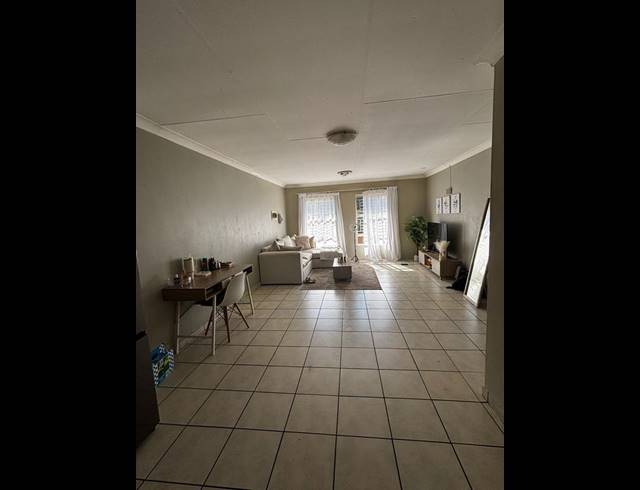 2 BEDROOM PROPERTY TO RENT IN STRUBENVALE